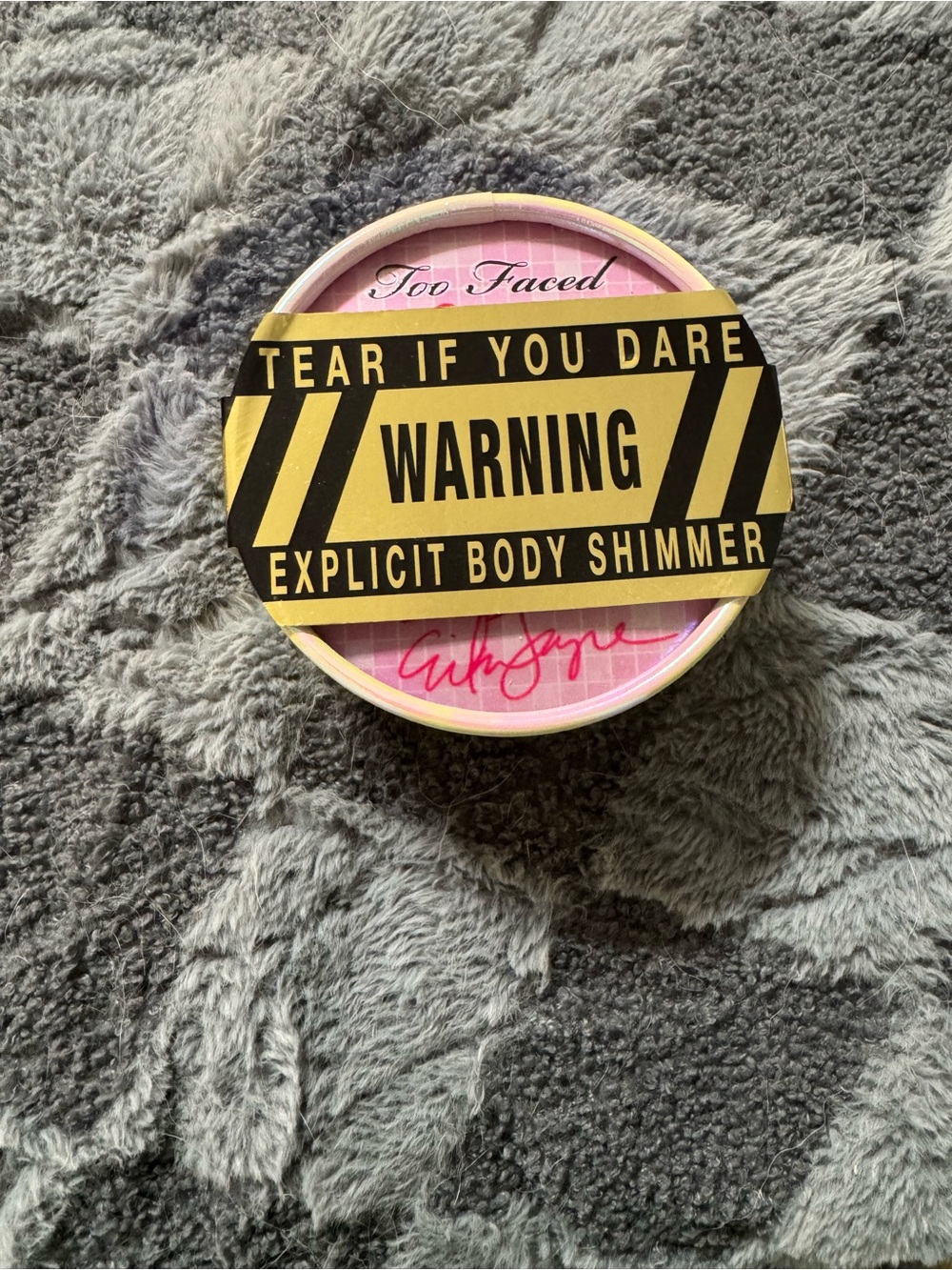 Too Faced x Erica Jayne Pretty Mess Pat the Pu$$ Kissable Body Shimmer